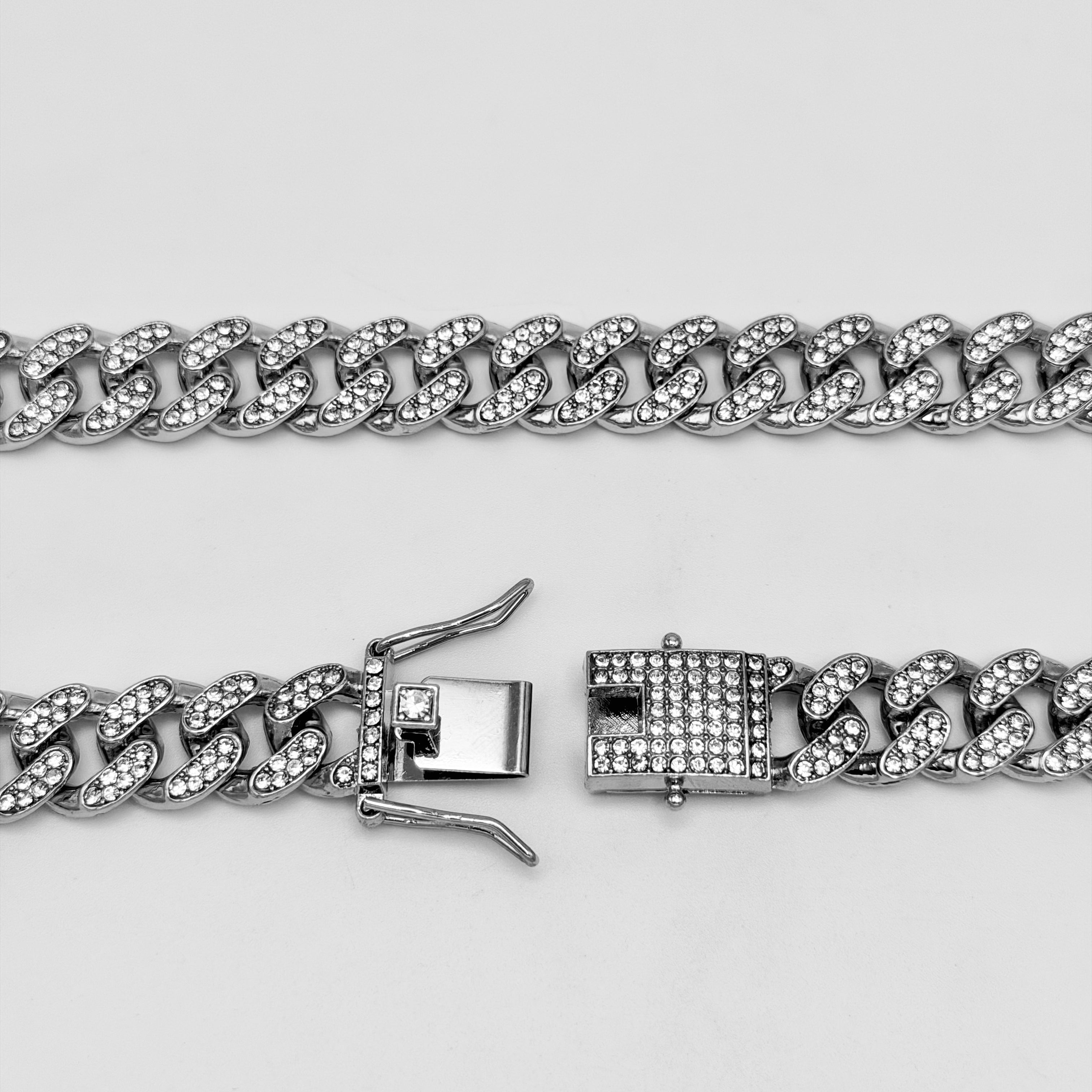 CHZ- 402 Chain - Zinc Alloy