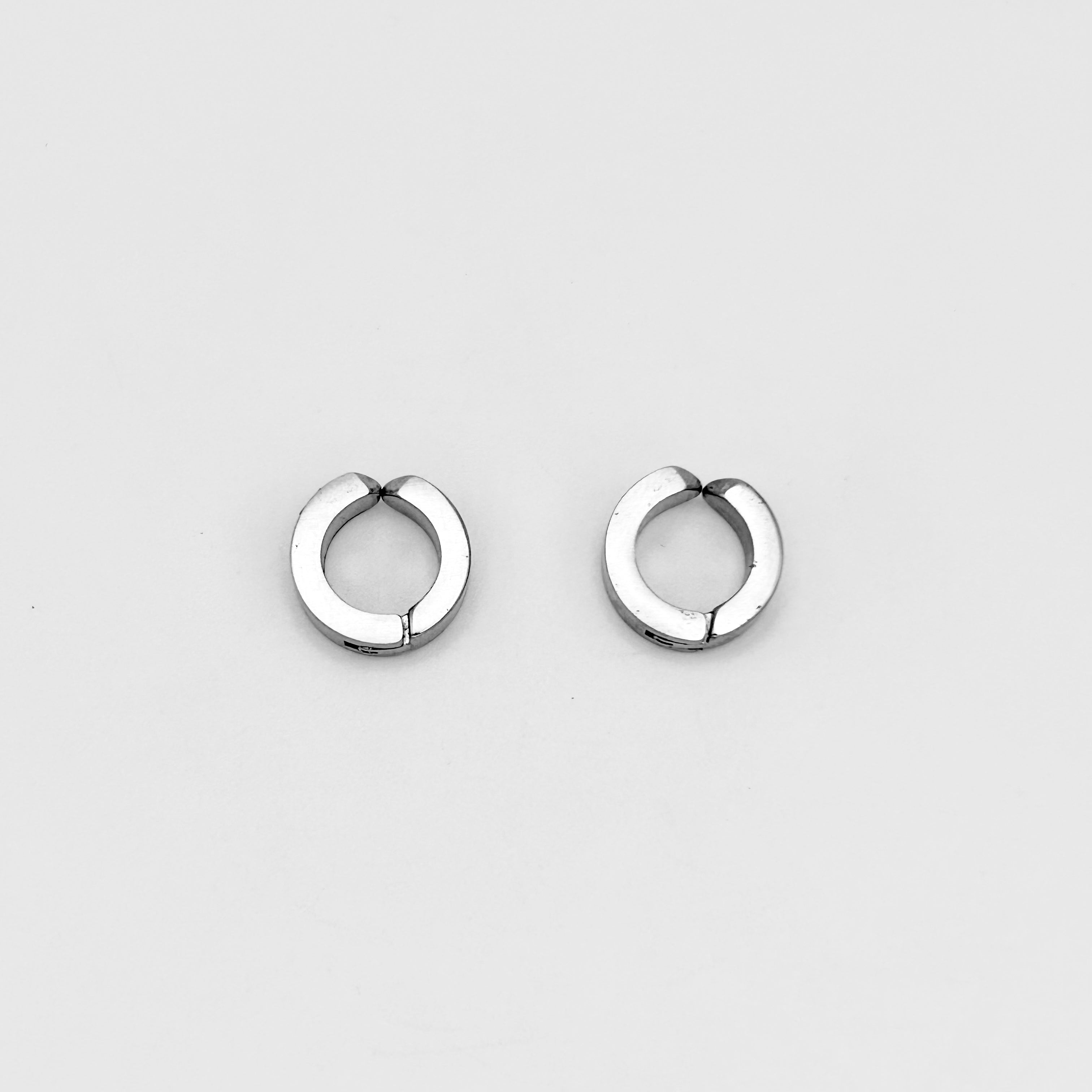 Huggie Earrings - Stainless Steel - HES-1028