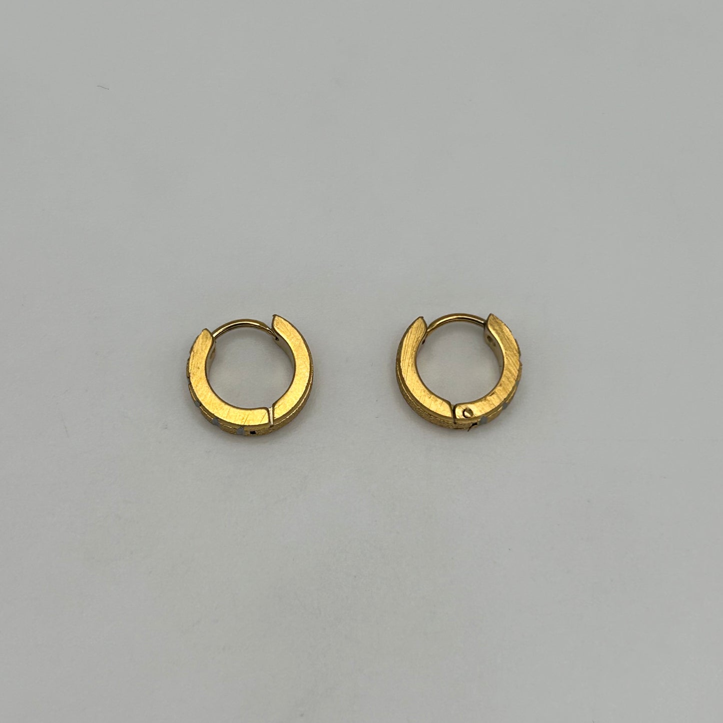 Huggie Earrings - Stainless Steel - HES-1149